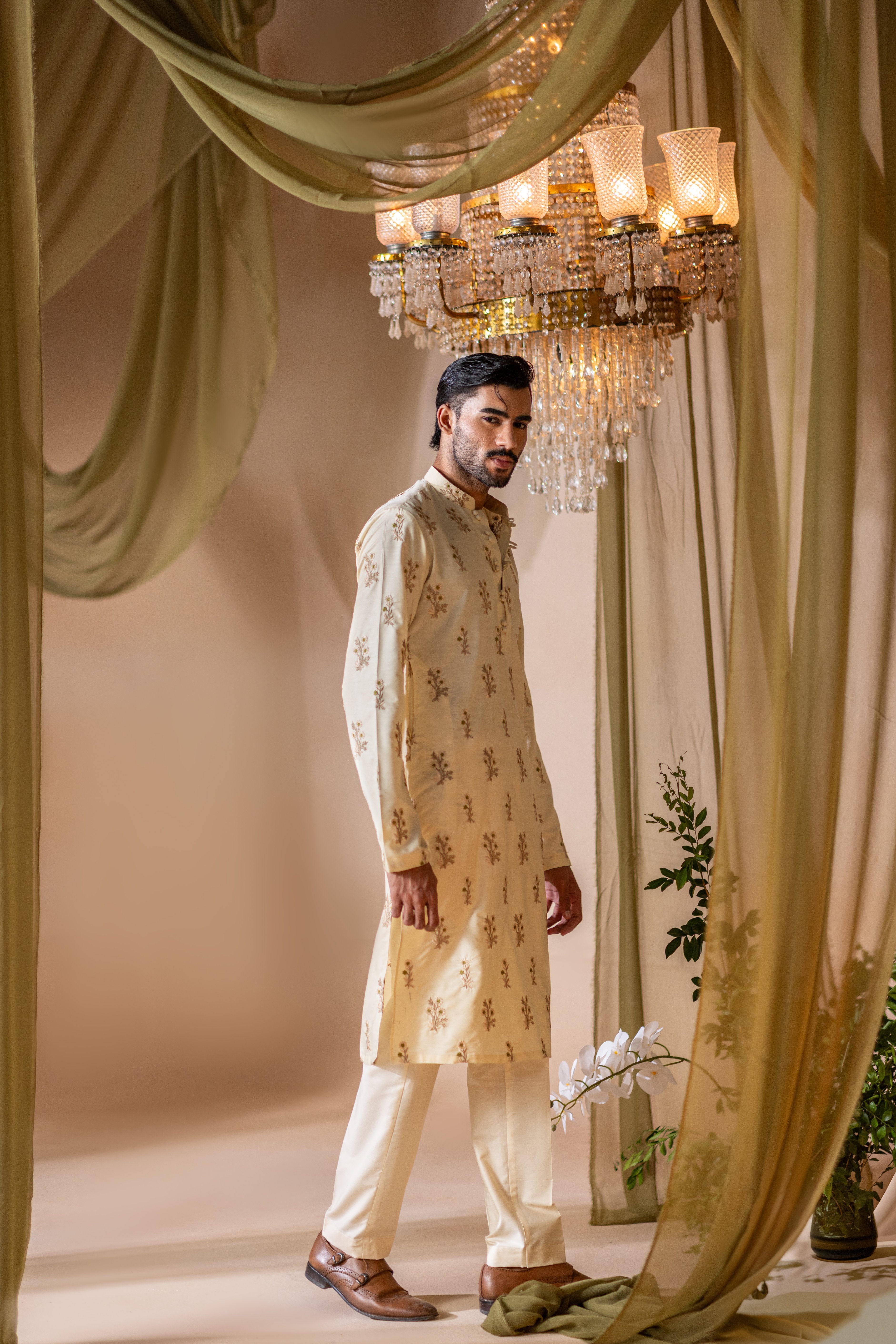 Kiyaan Kurta Set