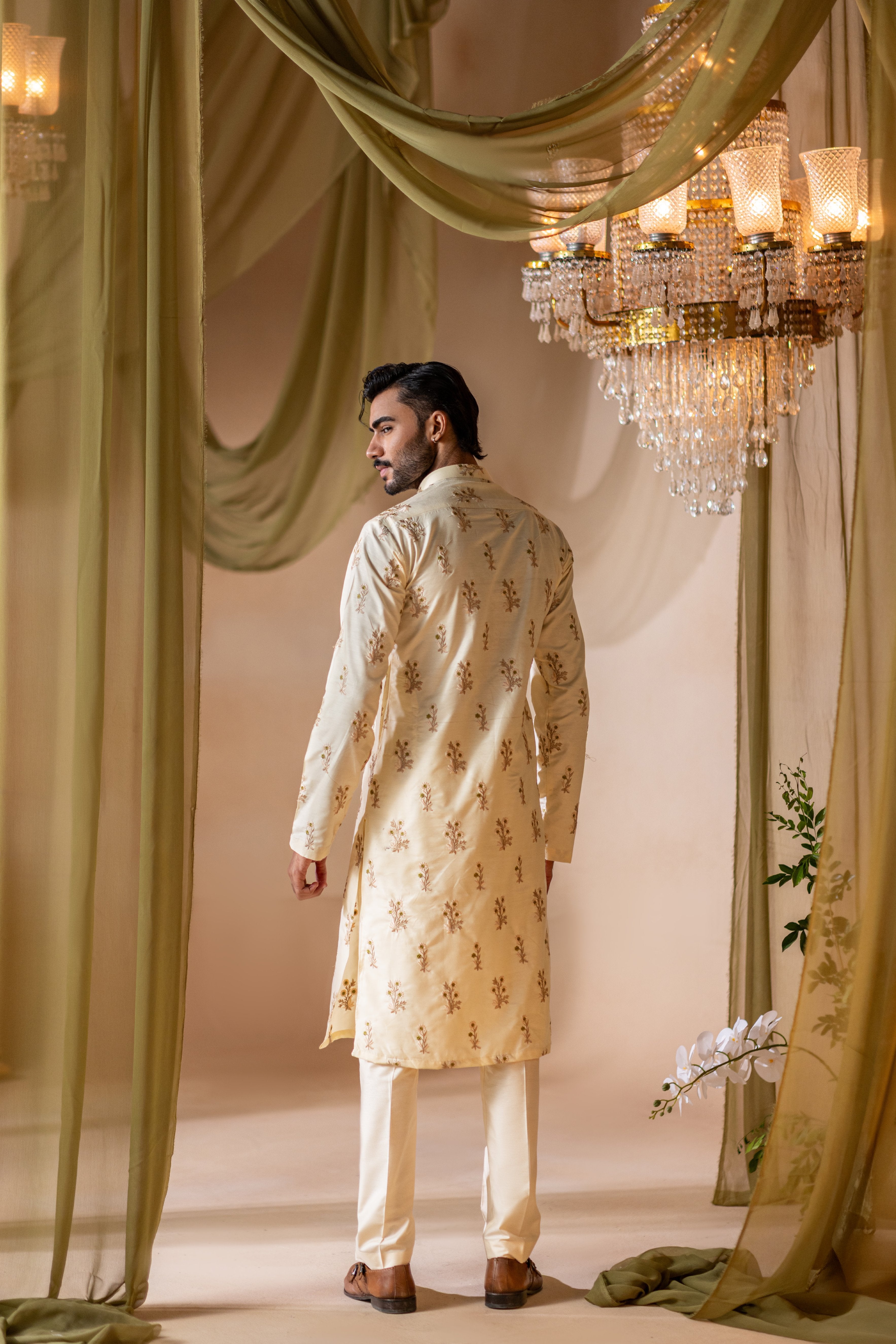 Kiyaan Kurta Set