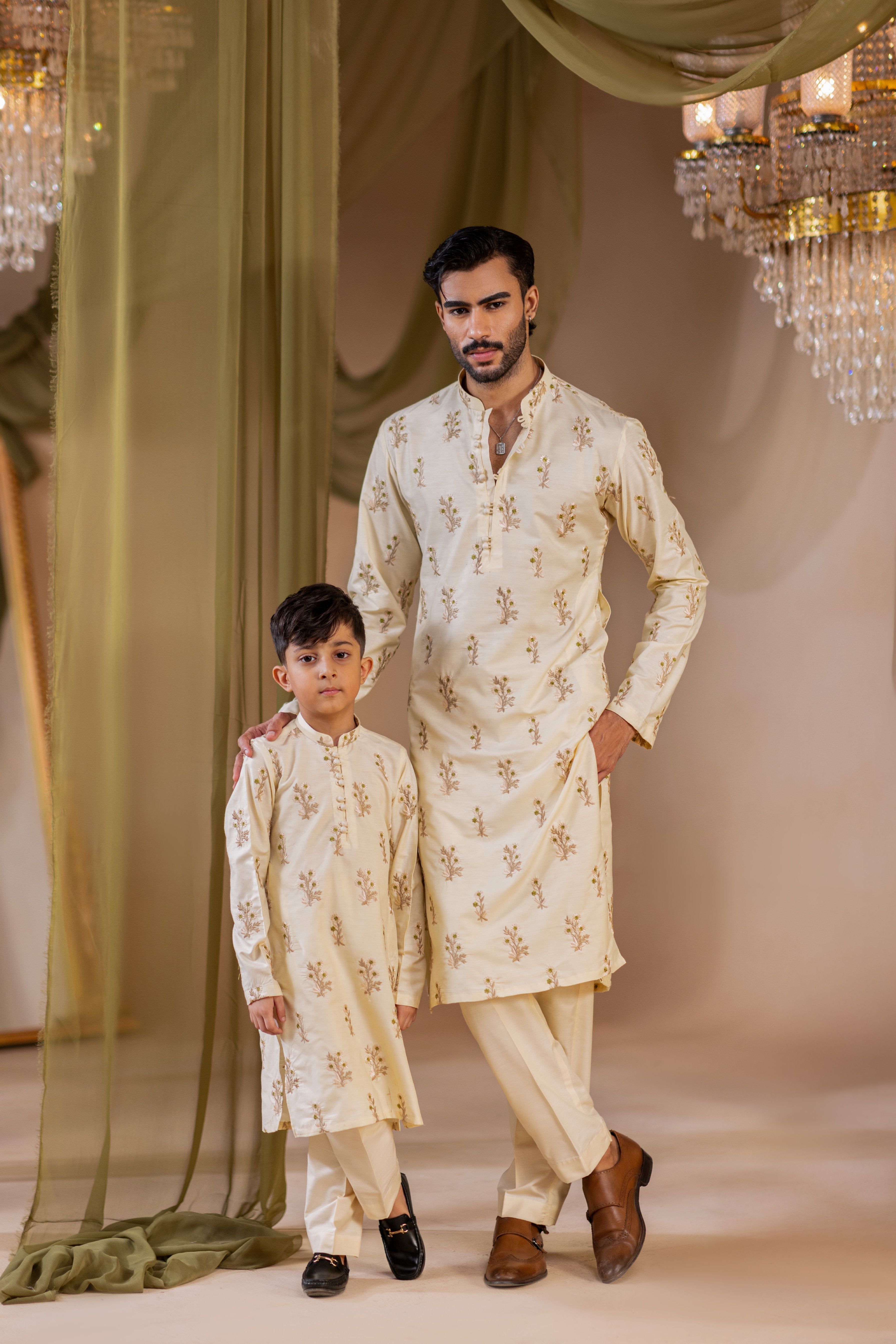Kiyaan Kurta Set